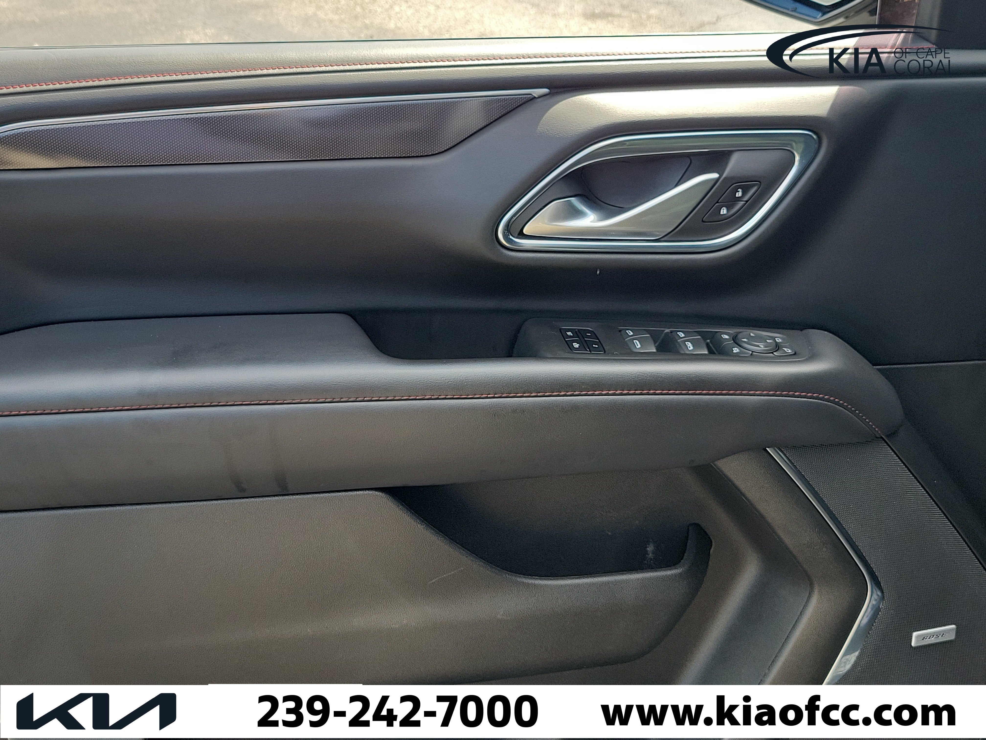 Used 2022 Chevrolet Suburban RST w/ Luxury Package AWD/4WD image 25