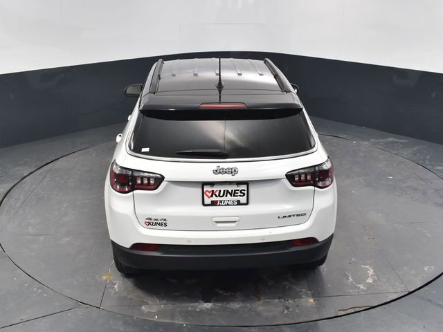 Used 2025 Jeep Compass Limited image 41