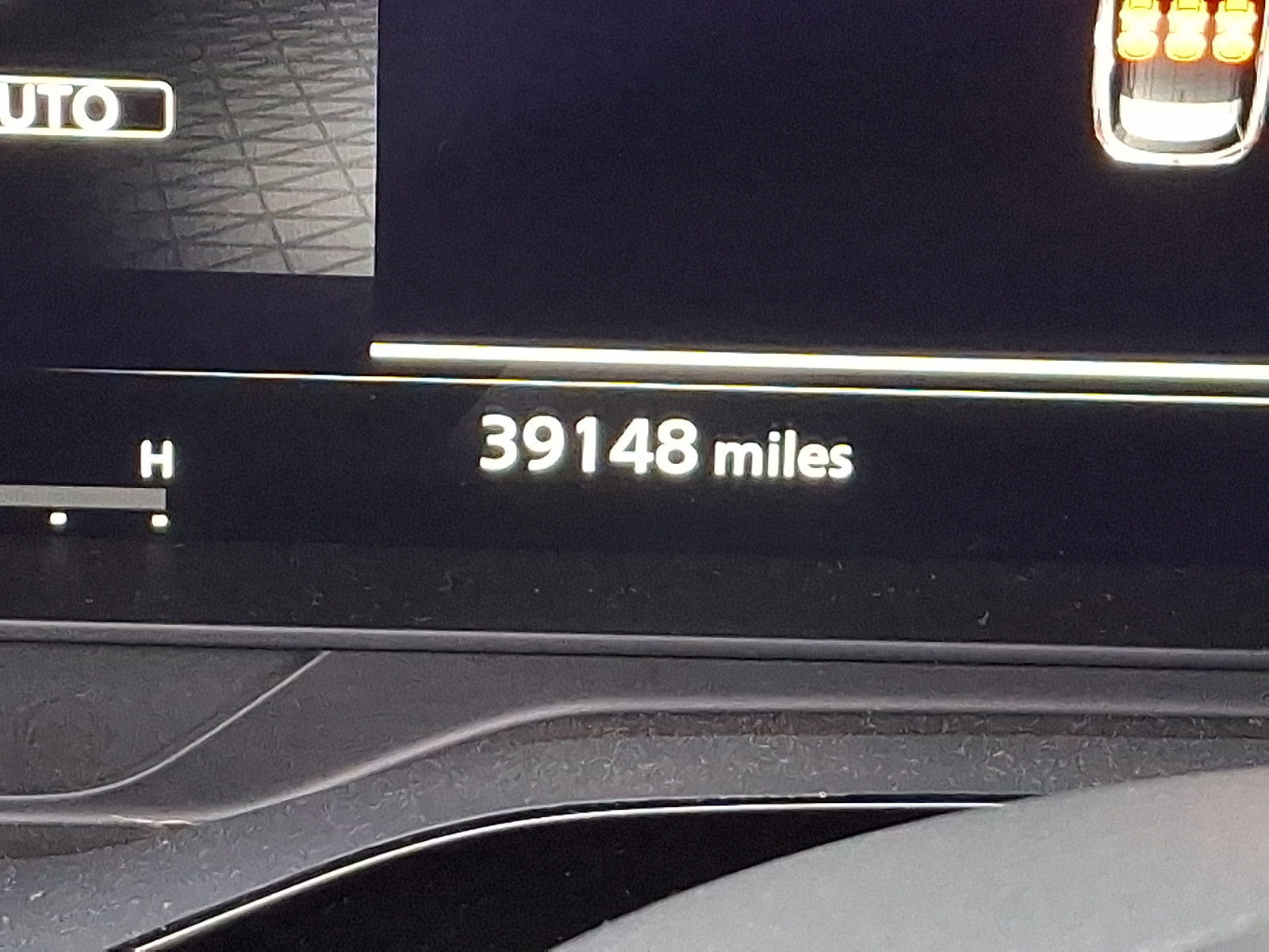 Used 2023 Nissan Pathfinder Platinum w/ Cargo Package image 22