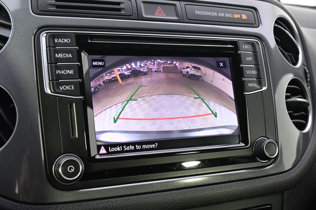 Used 2018 Volkswagen Tiguan Limited w/ Premium Package image 29