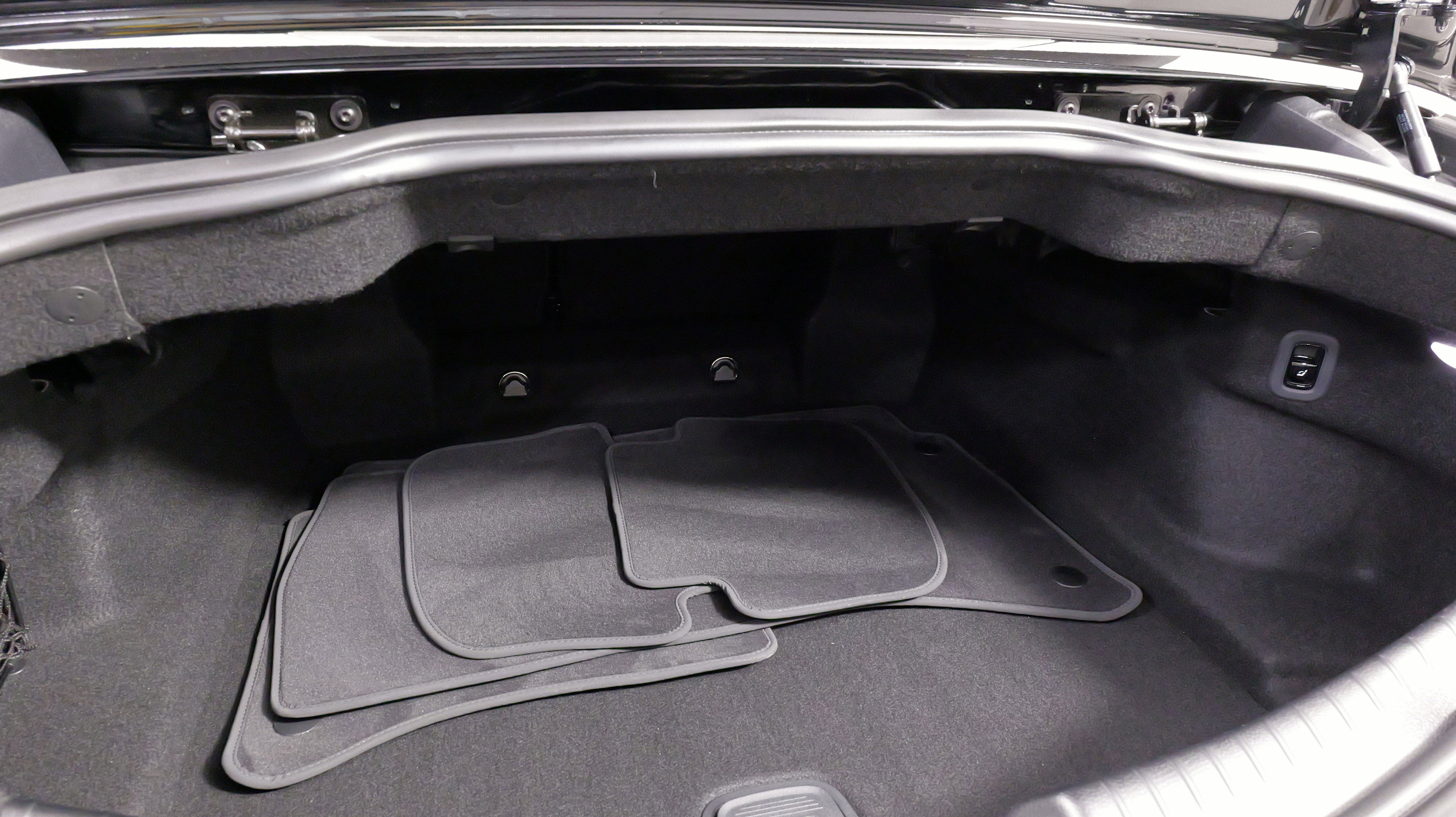 Used 2024 Mercedes-Benz CLE 300 4MATIC Cabriolet image 61