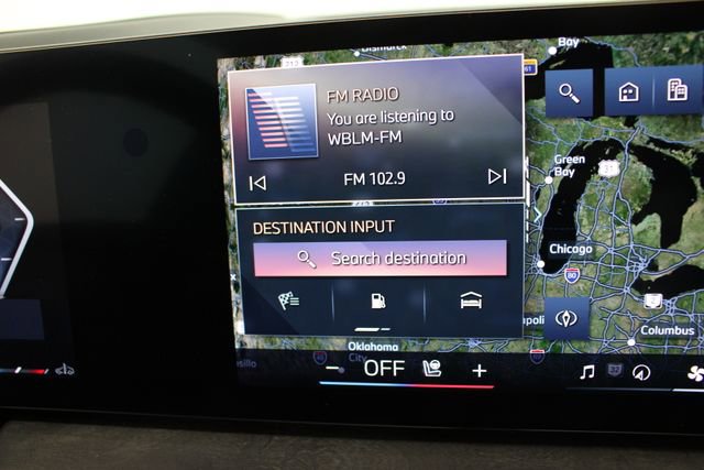 Used 2025 BMW X5 xDrive40i w/ Climate Comfort Package image 19