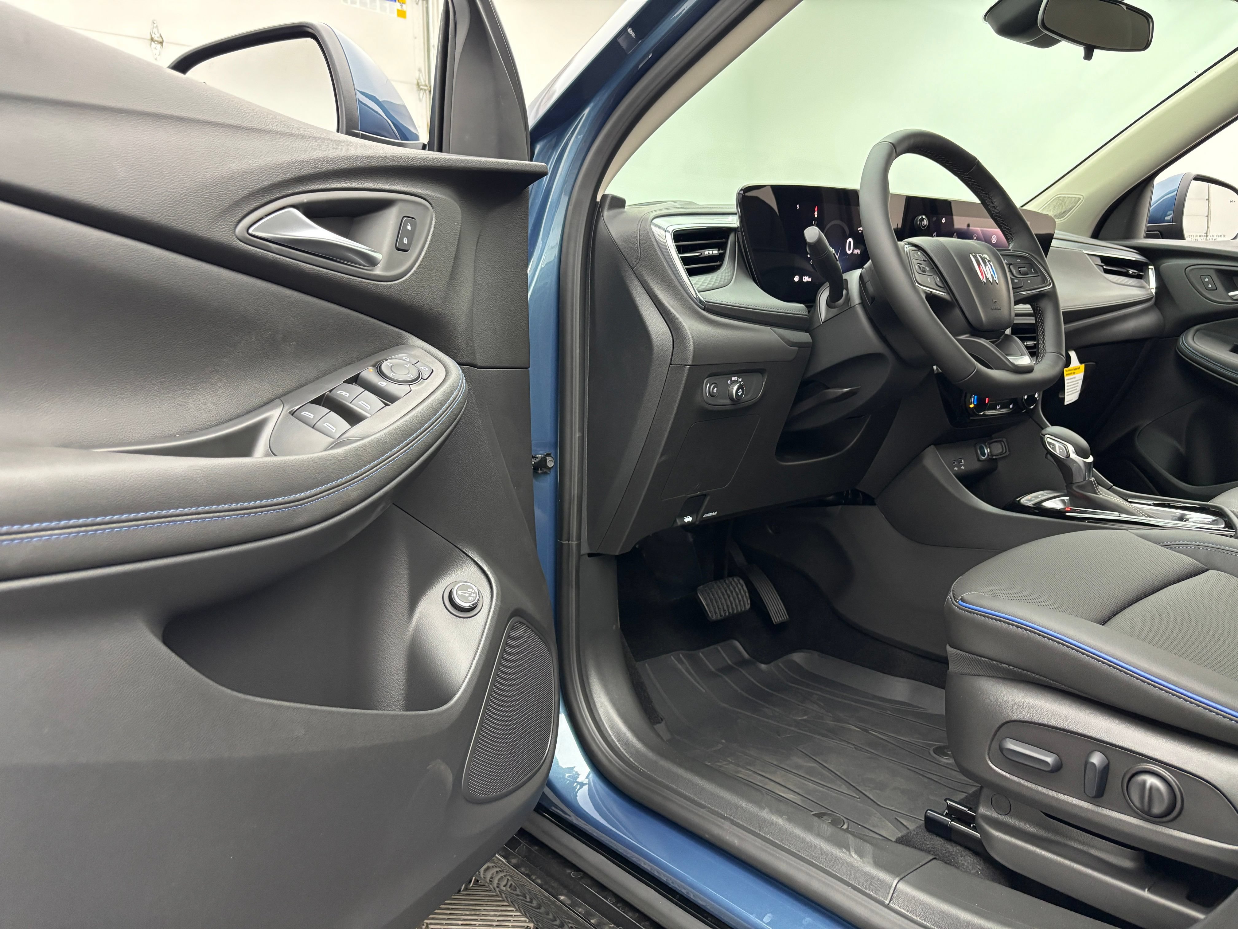 New 2026 Buick Encore GX Sport Touring w/ Advanced Technology Package AWD/4WD image 15