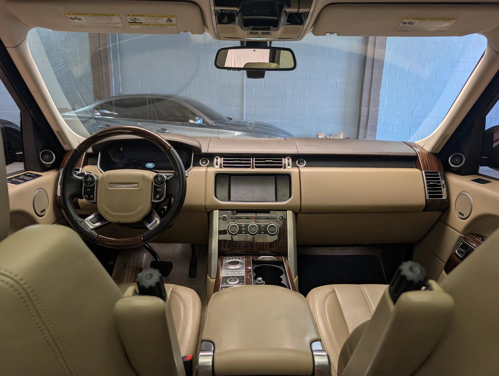 Used 2014 Land Rover Range Rover HSE AWD/4WD image 11