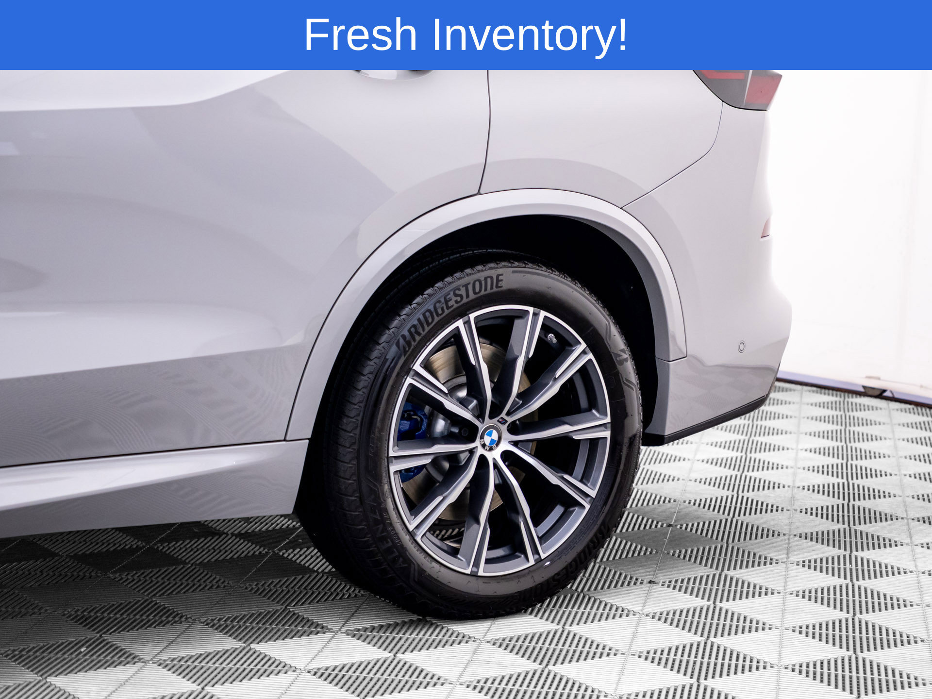 Certified 2025 BMW X5 M60i AWD/4WD image 34