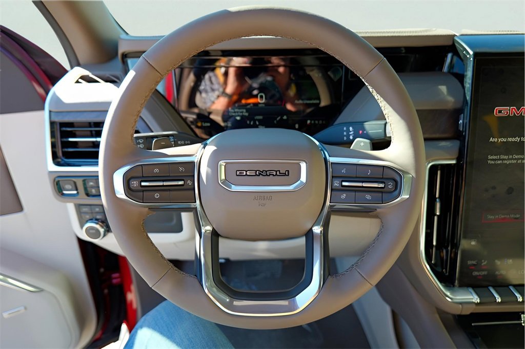 New 2026 GMC Yukon Denali w/ Sun & Power Step Package image 11