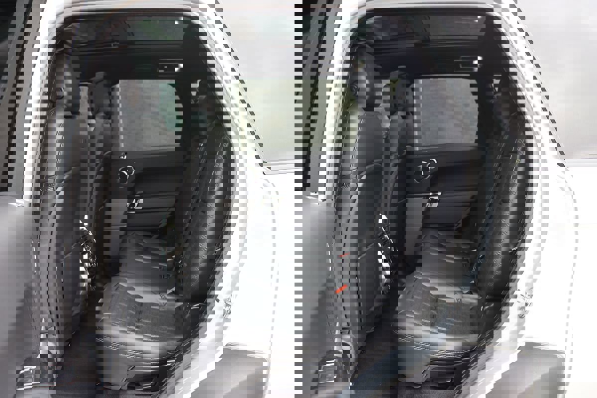 Used 2018 Land Rover Range Rover Sport HSE Dynamic image 38