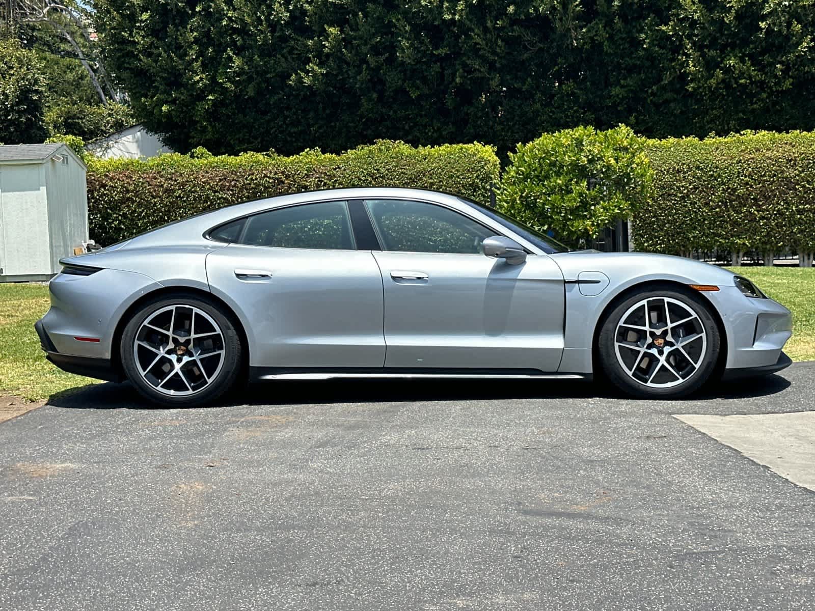 New 2026 Porsche Taycan AWD/4WD image 9