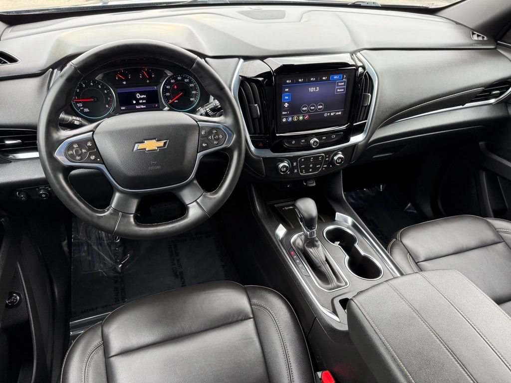 Used 2023 Chevrolet Traverse LT w/ Rear Camera Mirror Package AWD/4WD image 29