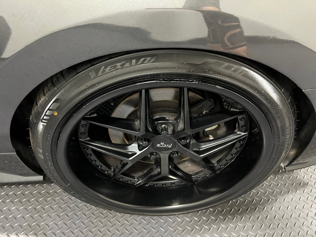 Used 2017 Ford Mustang GT Premium w/ GT Performance Package image 19