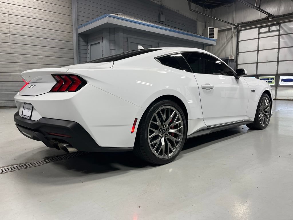 Used 2024 Ford Mustang GT Premium RWD image 7