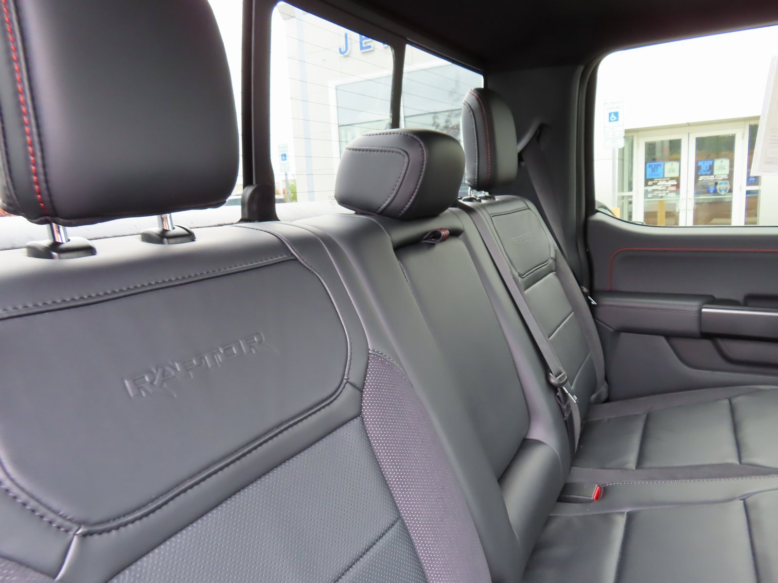 Used 2025 Ford F150 Raptor image 45