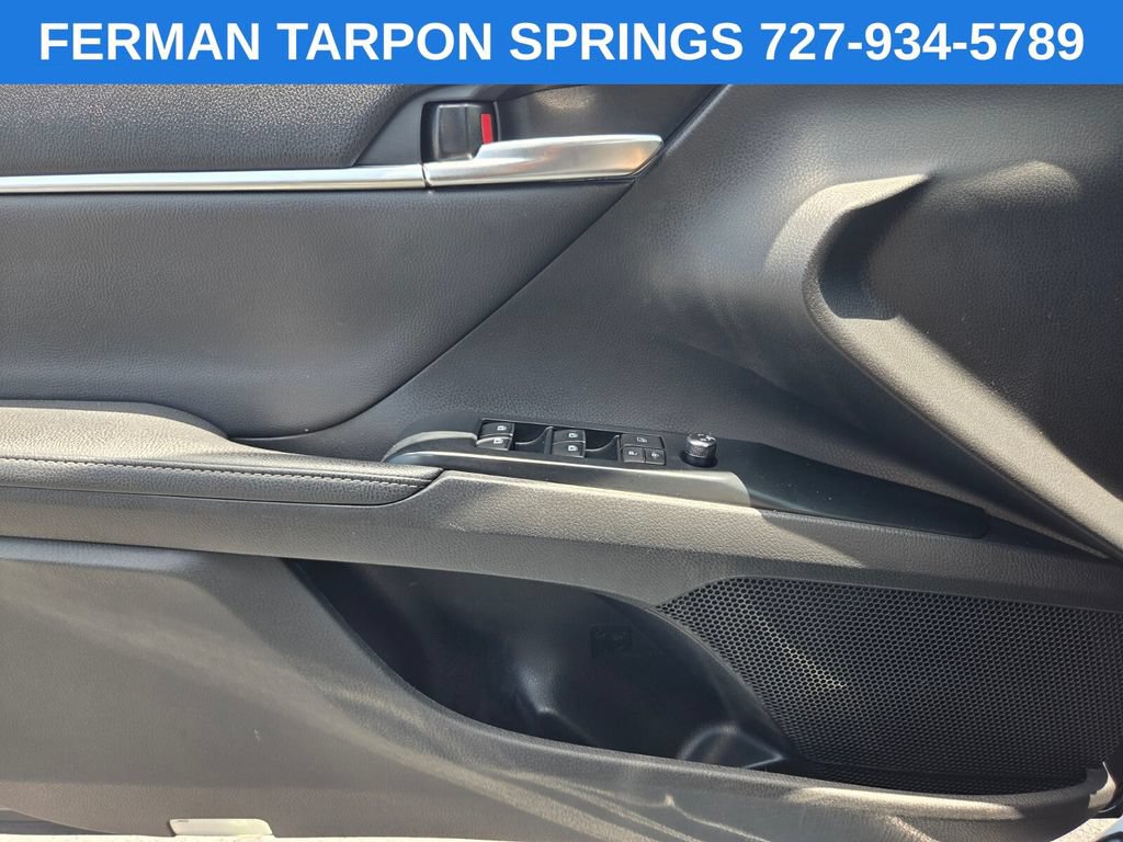 Used 2020 Toyota Camry XSE FWD image 26
