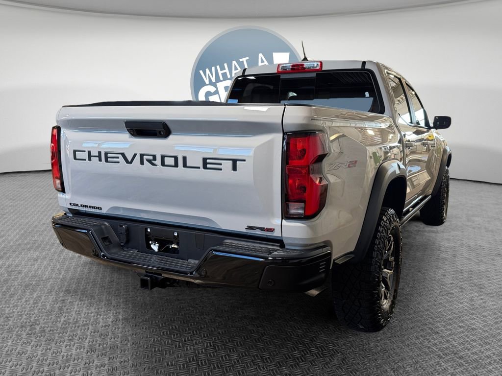 Used 2026 Chevrolet Colorado ZR2 AWD/4WD image 3
