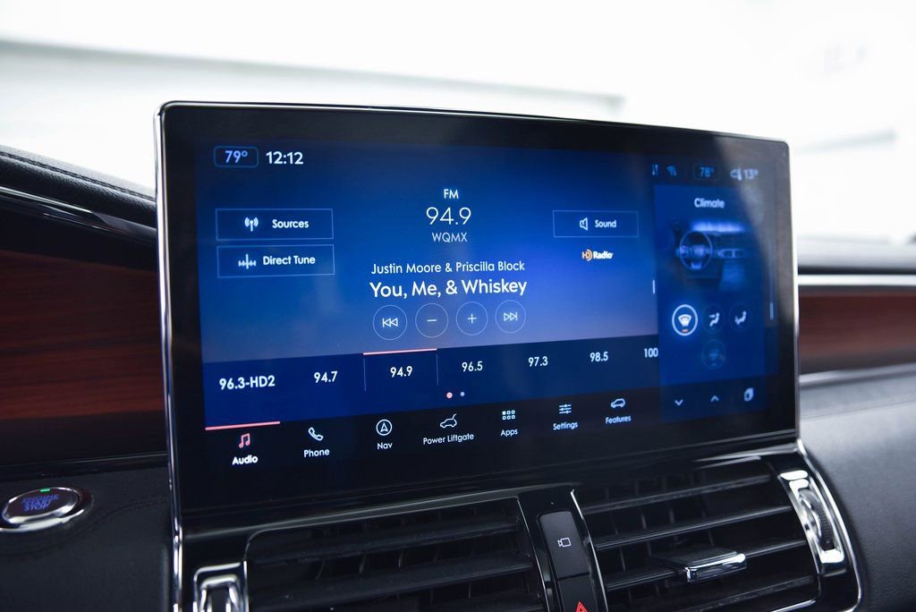 Used 2023 Lincoln Navigator Reserve image 19