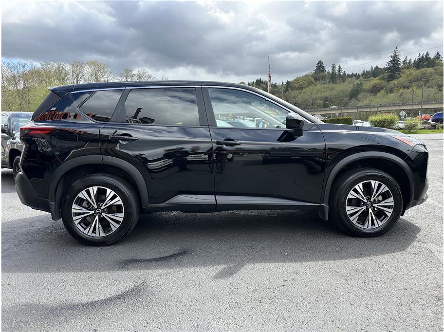 Used 2023 Nissan Rogue SV image 9