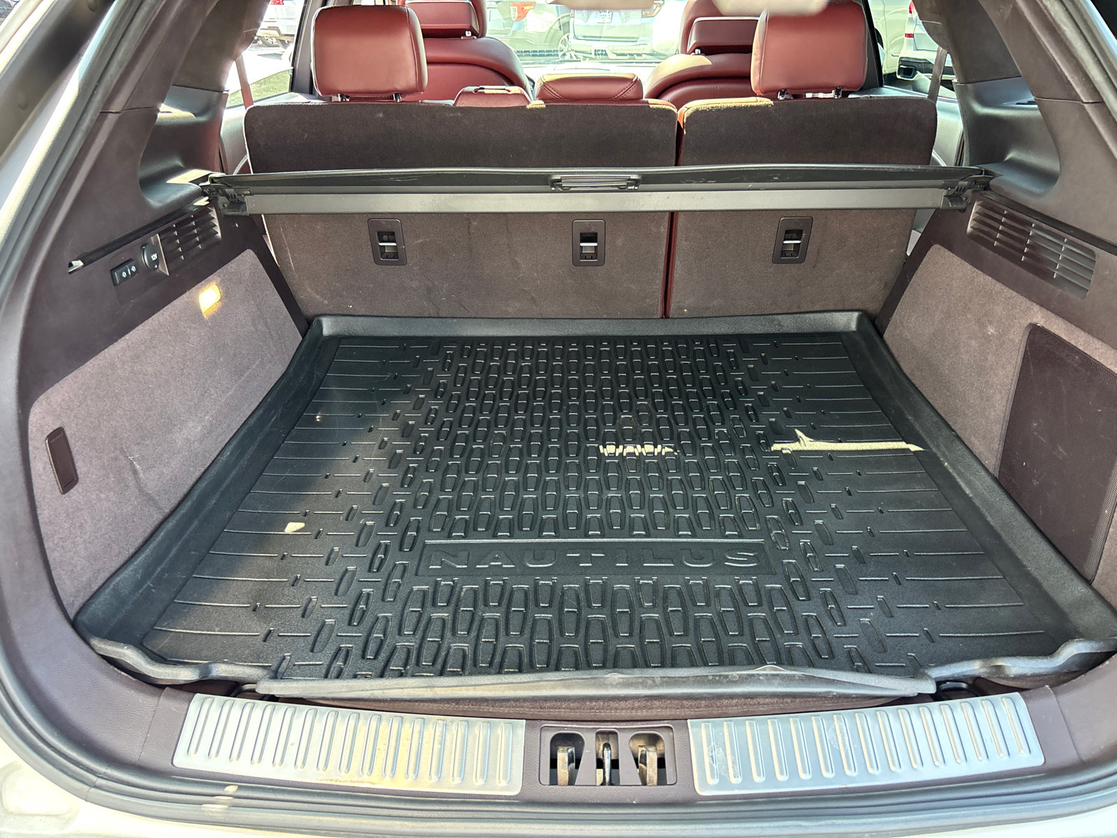 Certified 2020 Lincoln Nautilus Black Label w/ Class II Trailer Tow Package AWD/4WD image 9