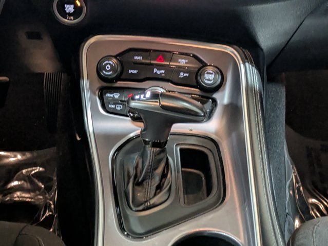 Used 2022 Dodge Challenger R/T RWD image 20