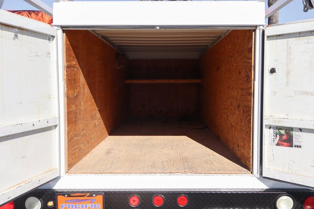 Used 2018 Ford F350 XL w/ Power Equipment Group image 10