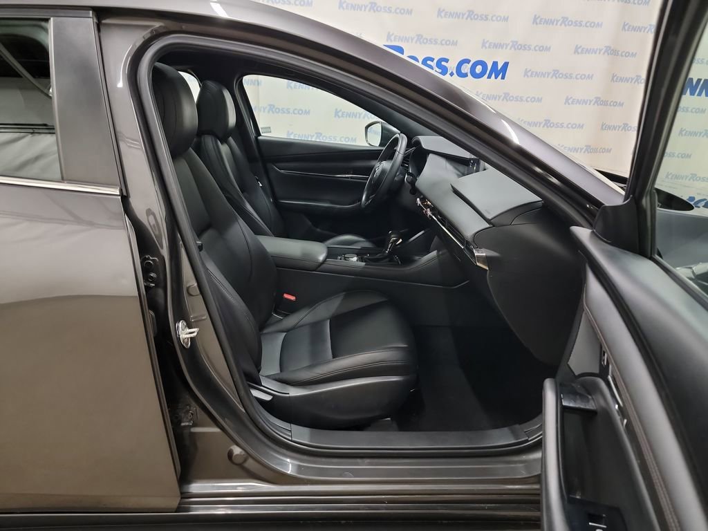 Used 2021 MAZDA MAZDA3 s image 14