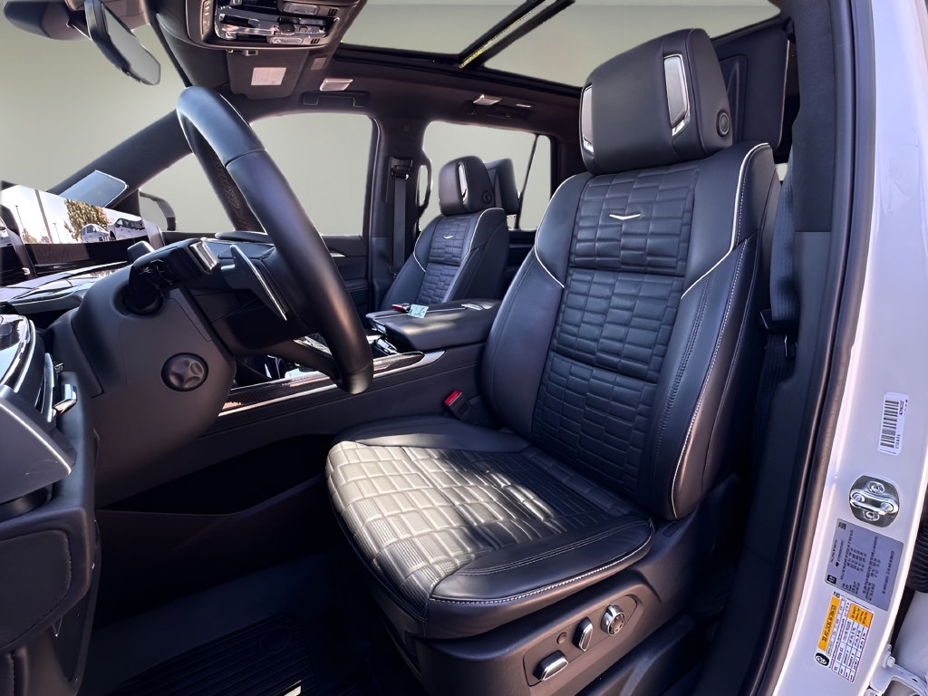 Used 2025 Cadillac Escalade V w/ LPO, Floor Liner Package AWD/4WD image 5
