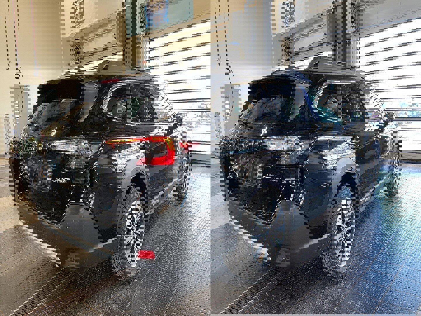 Used 2024 Subaru Outback Limited image 22