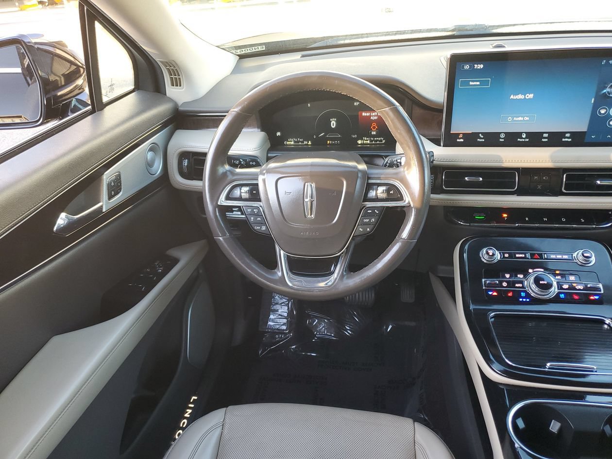 Used 2022 Lincoln Nautilus Reserve w/ Equipment Group 202A AWD/4WD image 12
