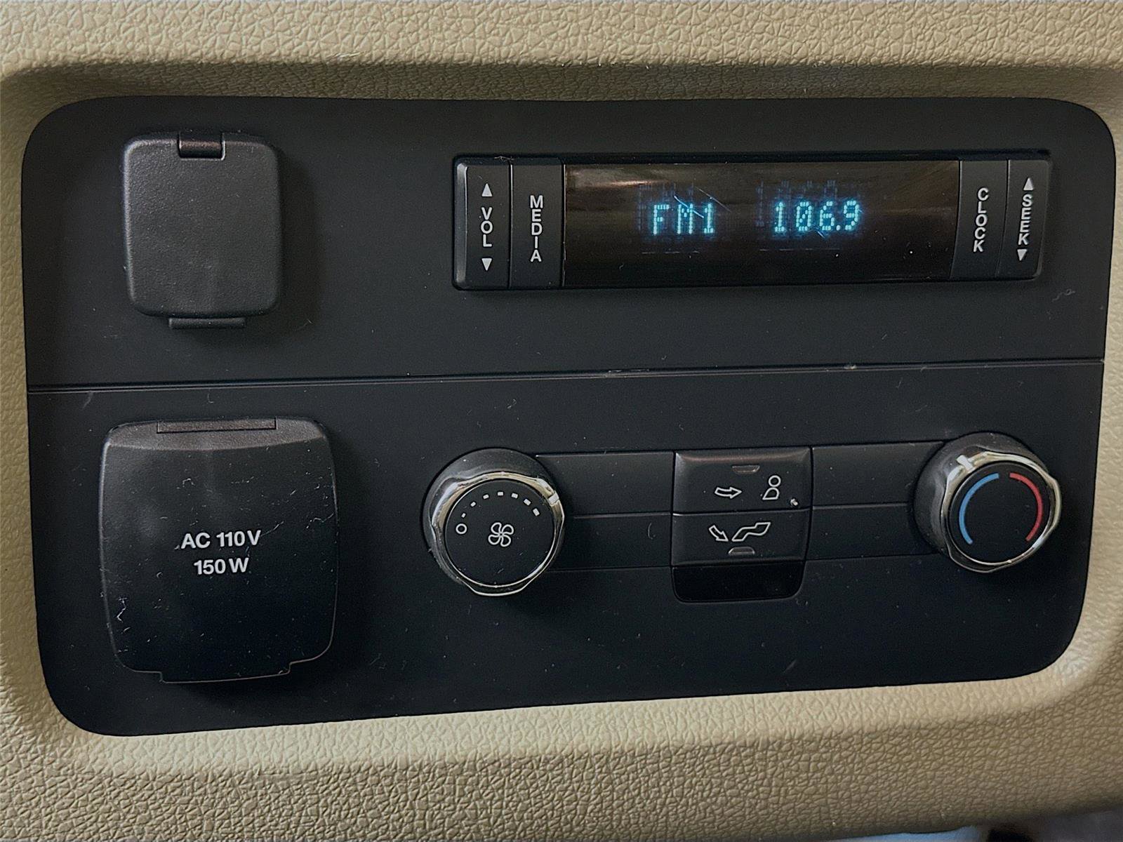 Used 2017 Ford Expedition EL XLT w/ Equipment Group 202A AWD/4WD image 33