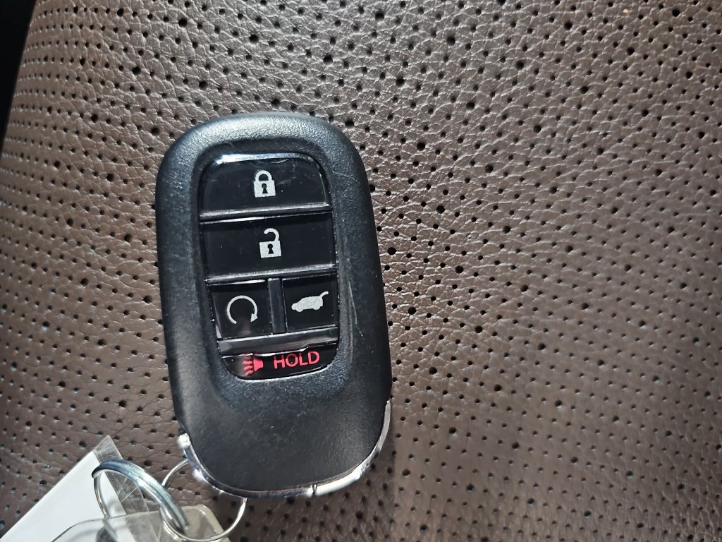 Used 2023 Honda Pilot Elite image 43