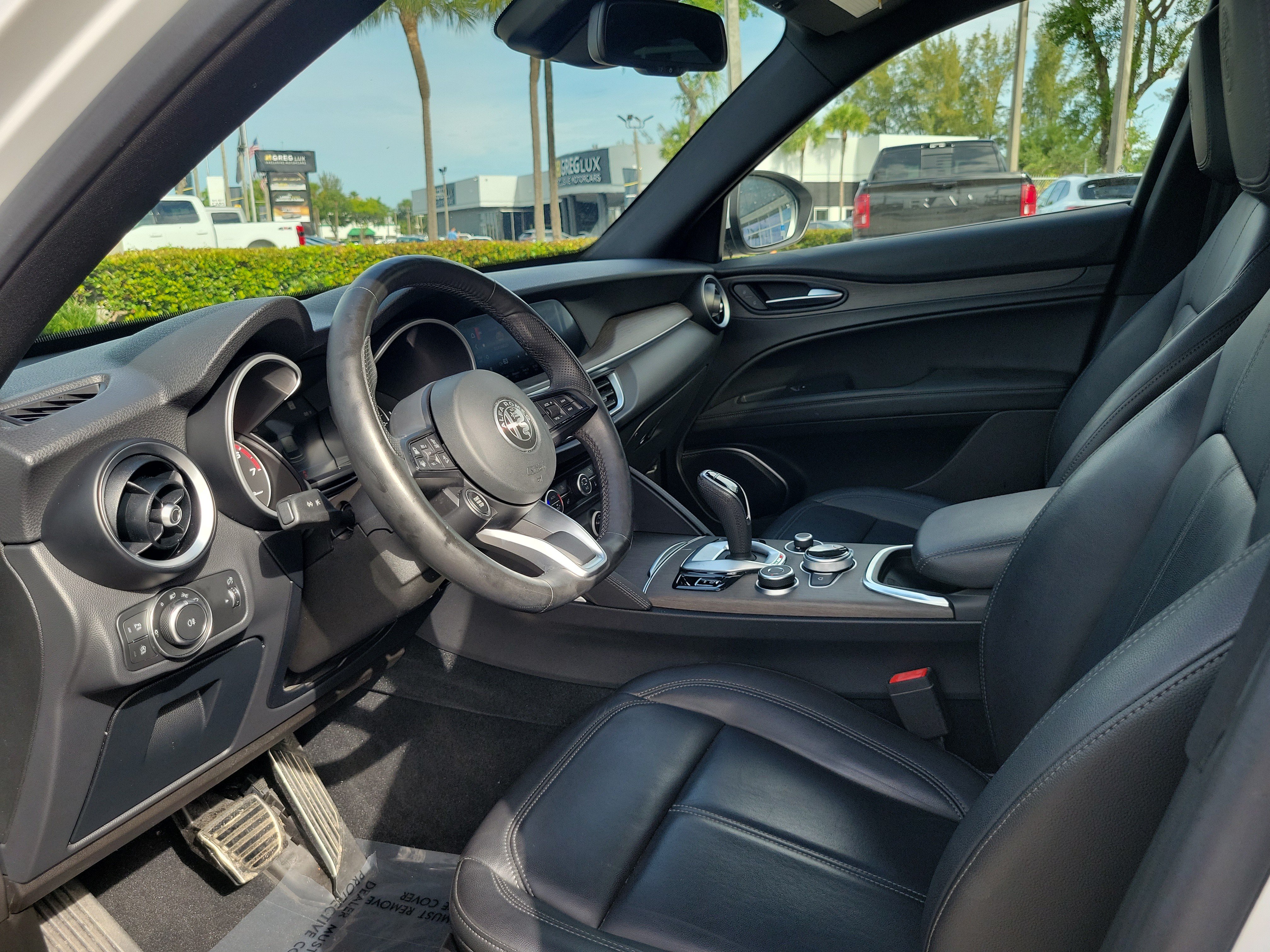Used 2023 Alfa Romeo Stelvio Ti w/ Active Assist Plus Package AWD/4WD image 12