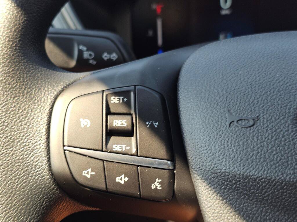 New 2025 Ford Escape Active AWD/4WD image 30