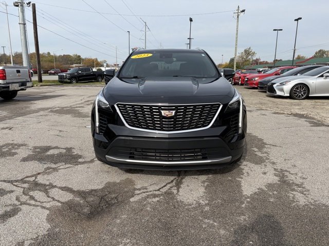 Used 2023 Cadillac XT4 Premium Luxury image 2