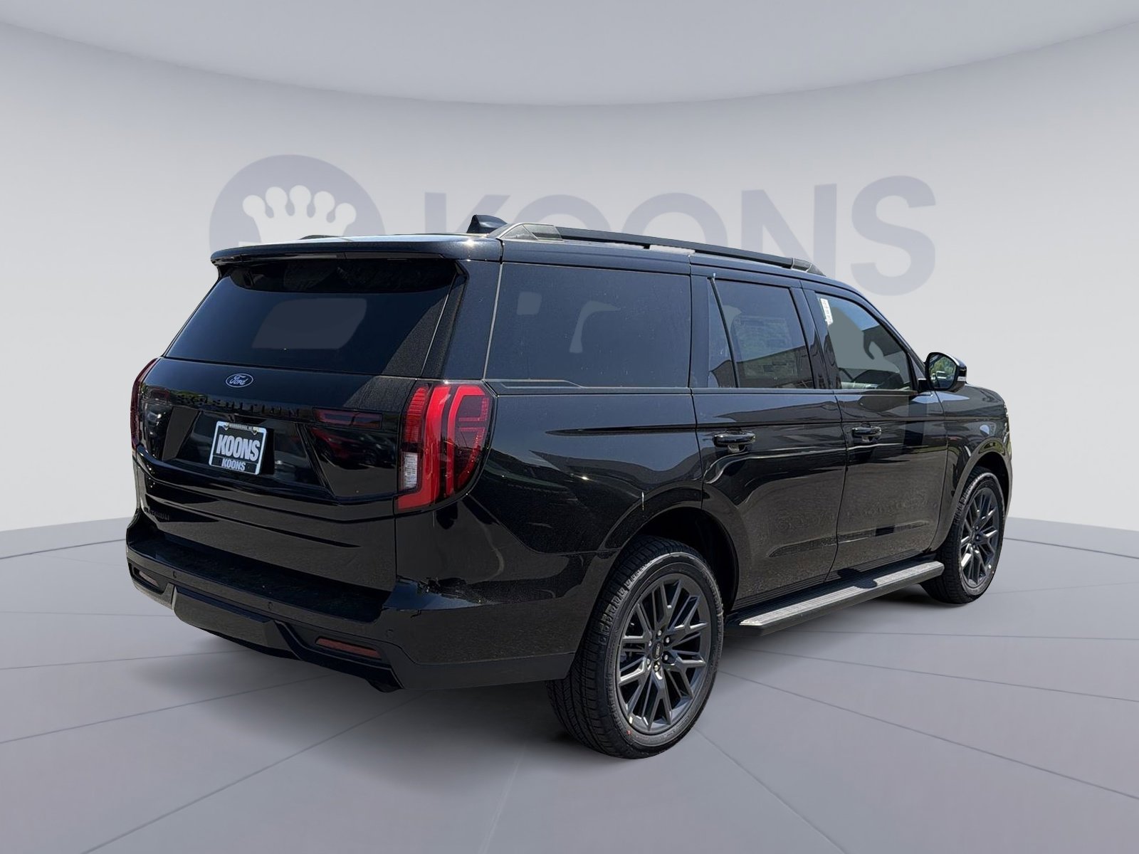 New 2026 Ford Expedition Platinum w/ Stealth Appearance Package image 7