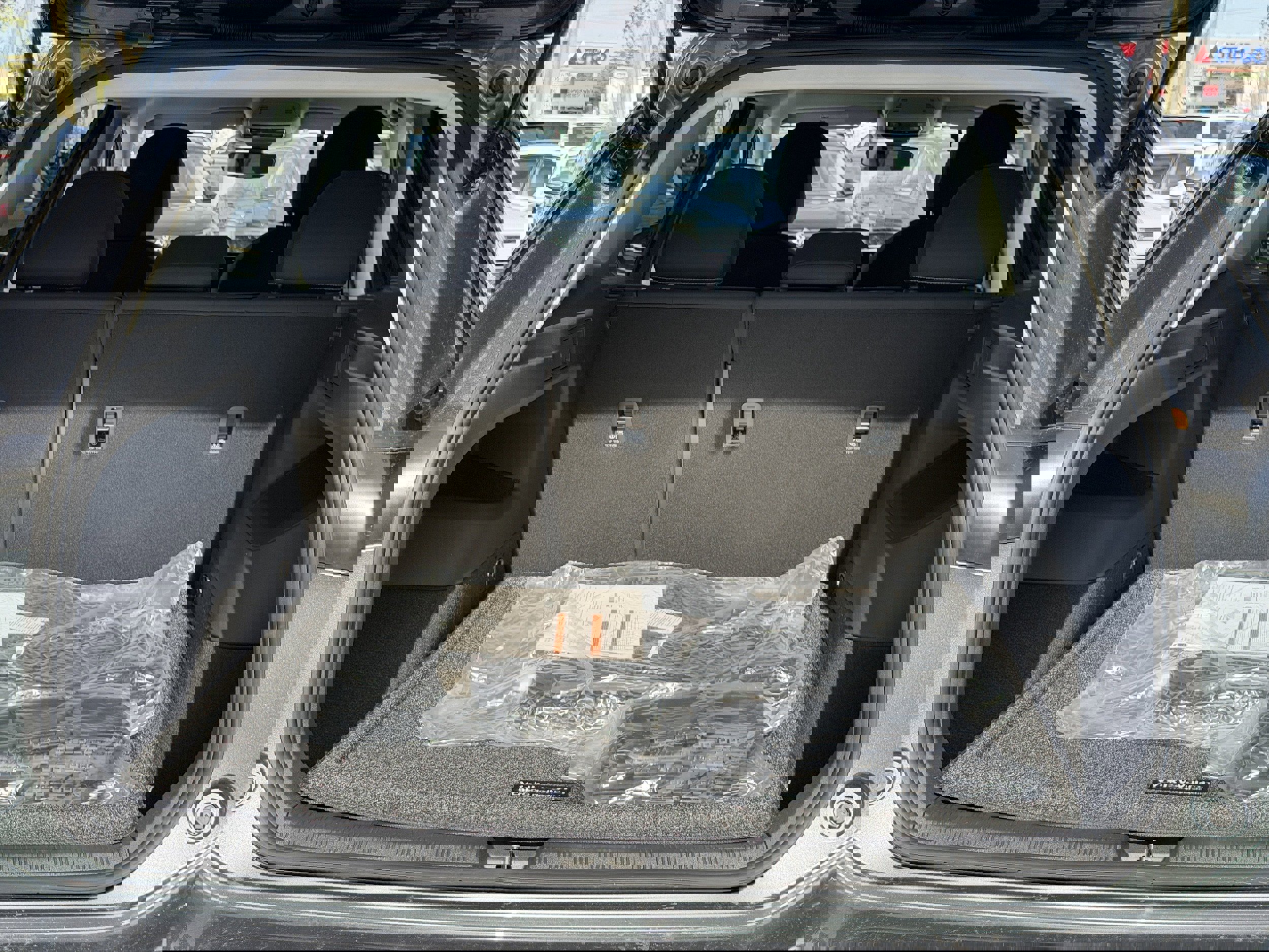 New 2026 Volkswagen Tiguan S image 10