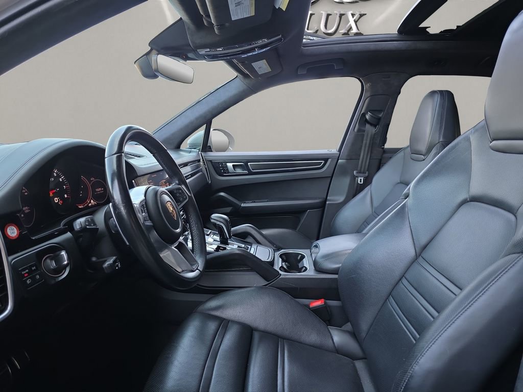 Used 2021 Porsche Cayenne GTS AWD/4WD image 9