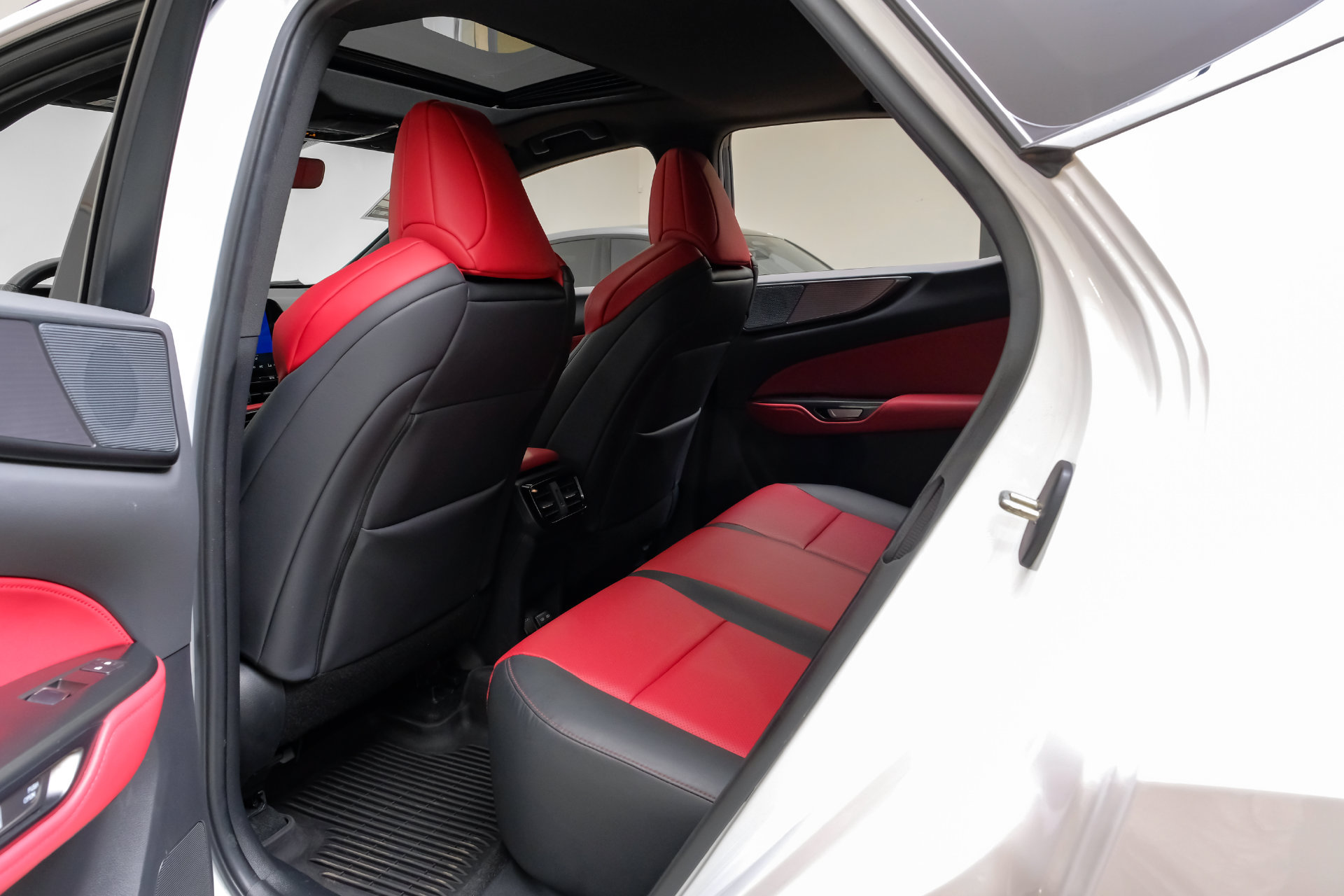 Used 2024 Lexus NX 350 F Sport AWD/4WD image 41