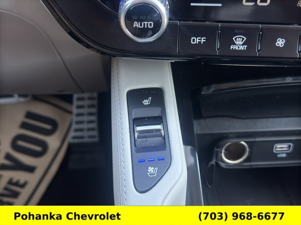 Used 2024 Kia Telluride SX w/ Towing Package FWD image 17