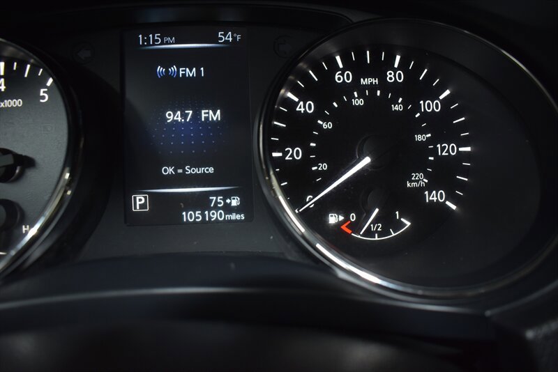 Used 2017 Nissan Rogue S FWD image 11