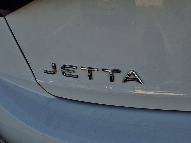 Certified 2023 Volkswagen Jetta Sport image 34