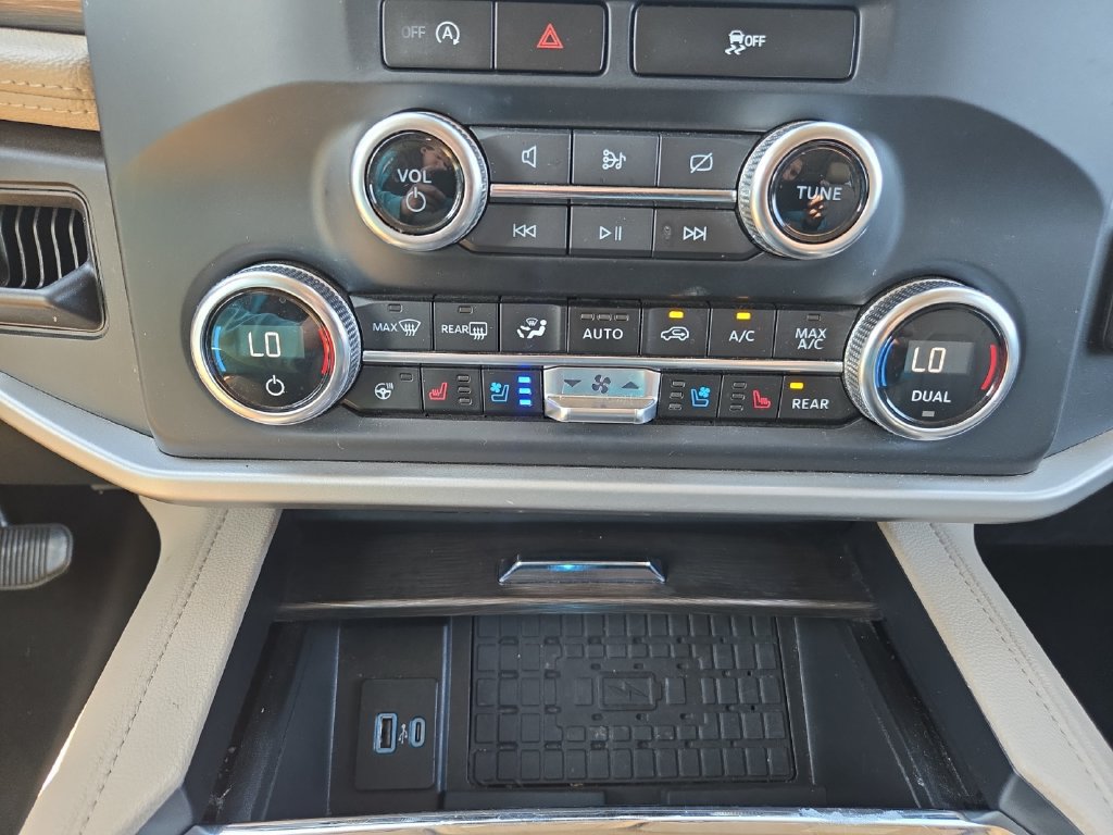 Used 2024 Ford Expedition Limited AWD/4WD image 30