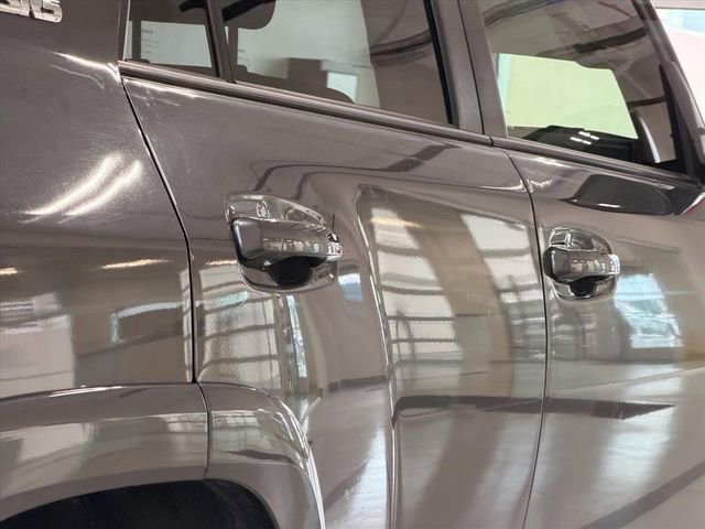 Used 2023 Toyota 4Runner SR5 RWD image 35