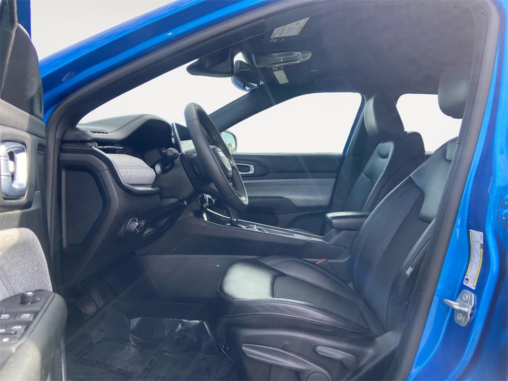 Used 2024 Jeep Compass Latitude image 9