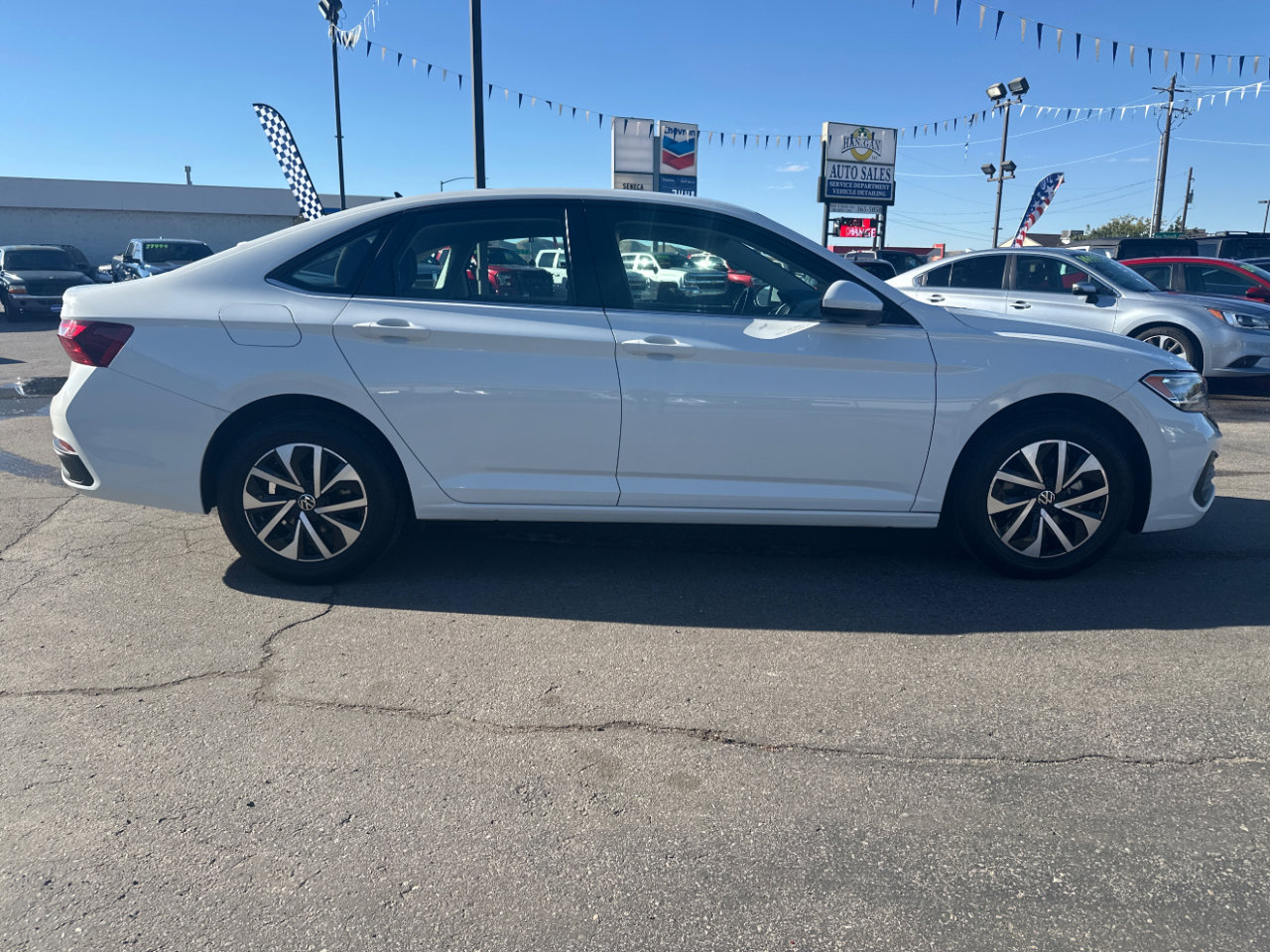 Used 2024 Volkswagen Jetta S image 6