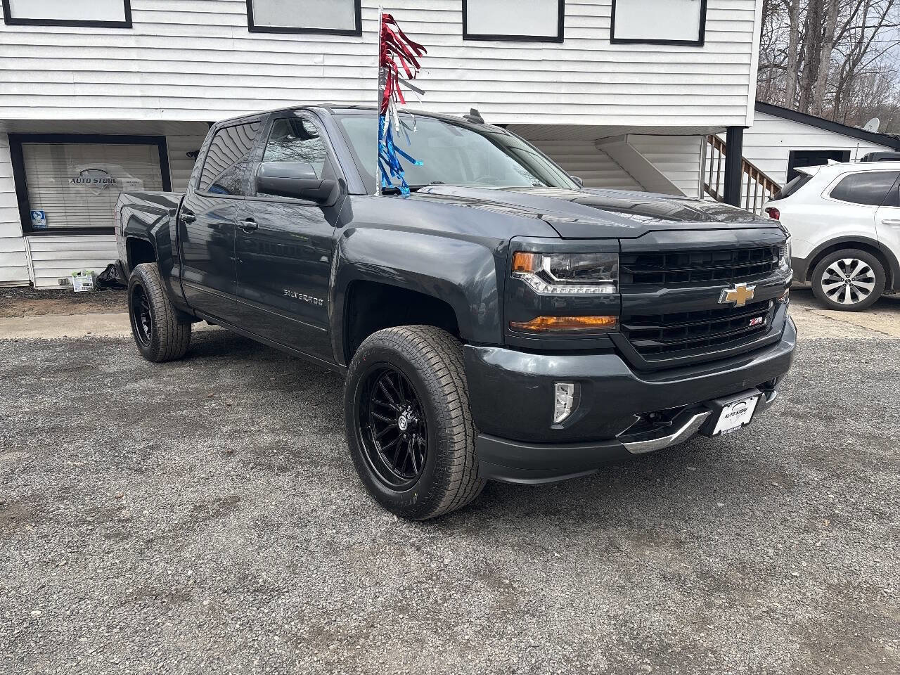 Used 2017 Chevrolet Silverado 1500 LT w/ All Star Edition image 4