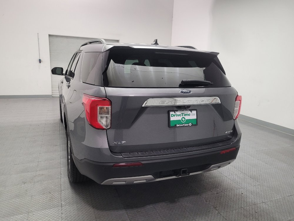 Used 2022 Ford Explorer XLT w/ Equipment Group 202A AWD/4WD image 6