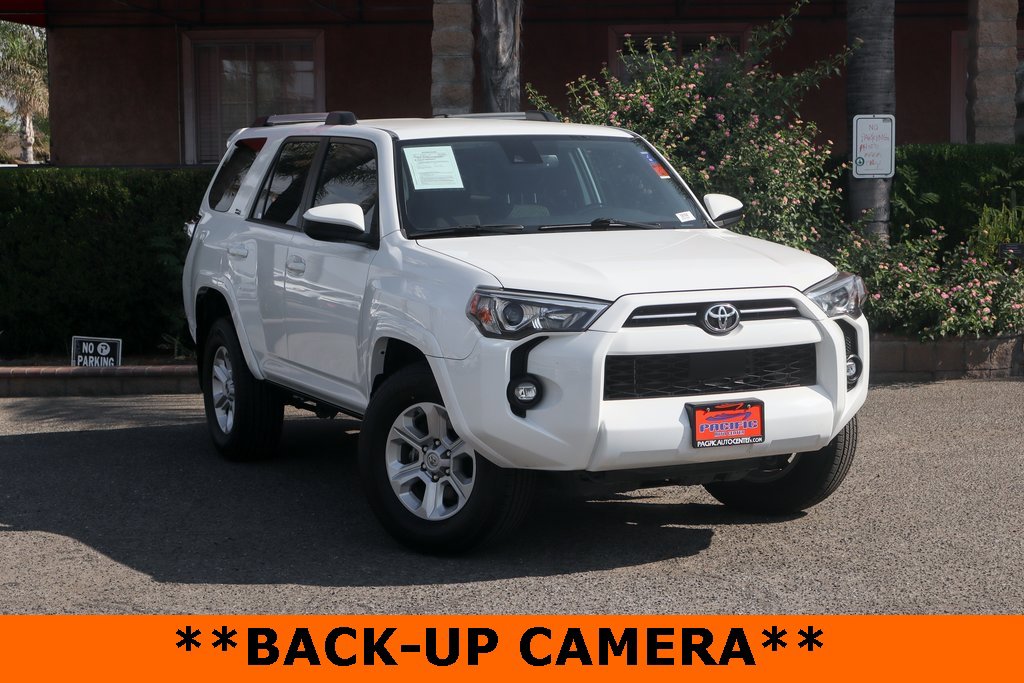 Used 2022 Toyota 4Runner SR5 image 2