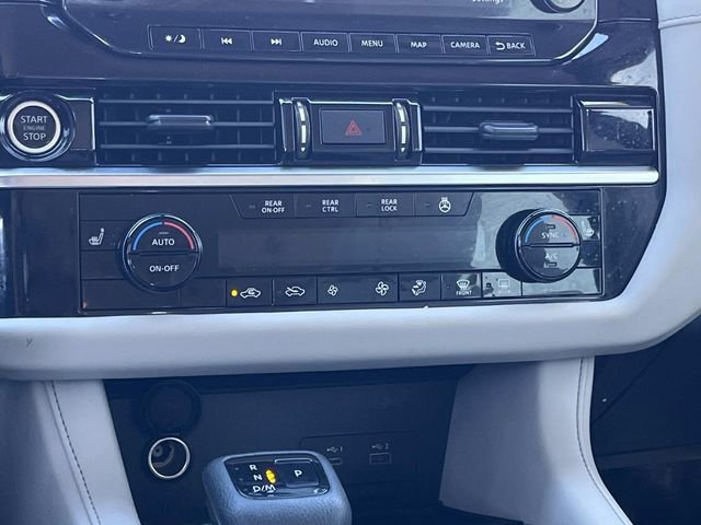 Used 2023 Nissan Pathfinder SL image 16