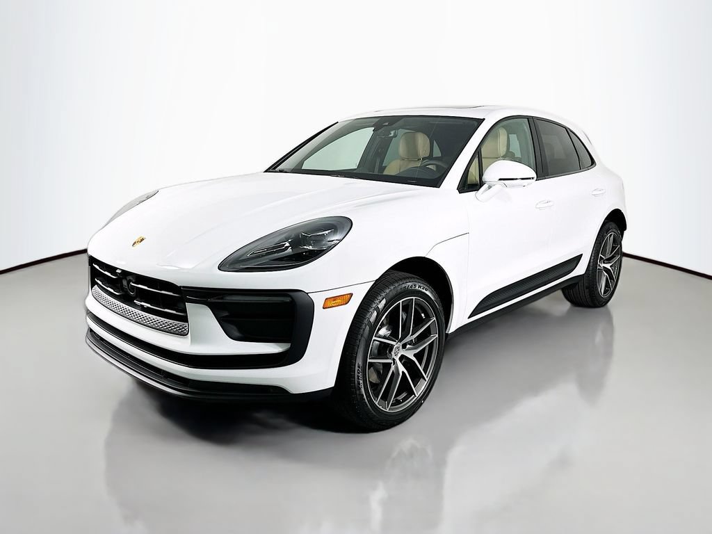 Certified 2026 Porsche Macan AWD/4WD image 1