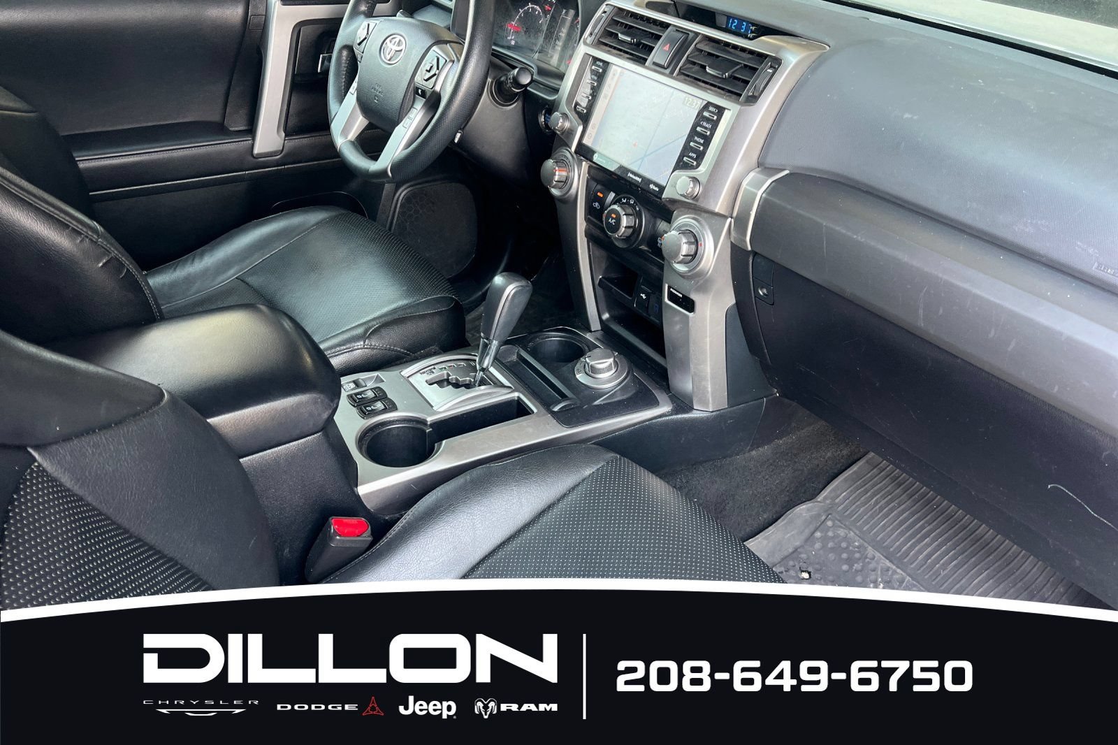 Used 2022 Toyota 4Runner SR5 AWD/4WD image 18