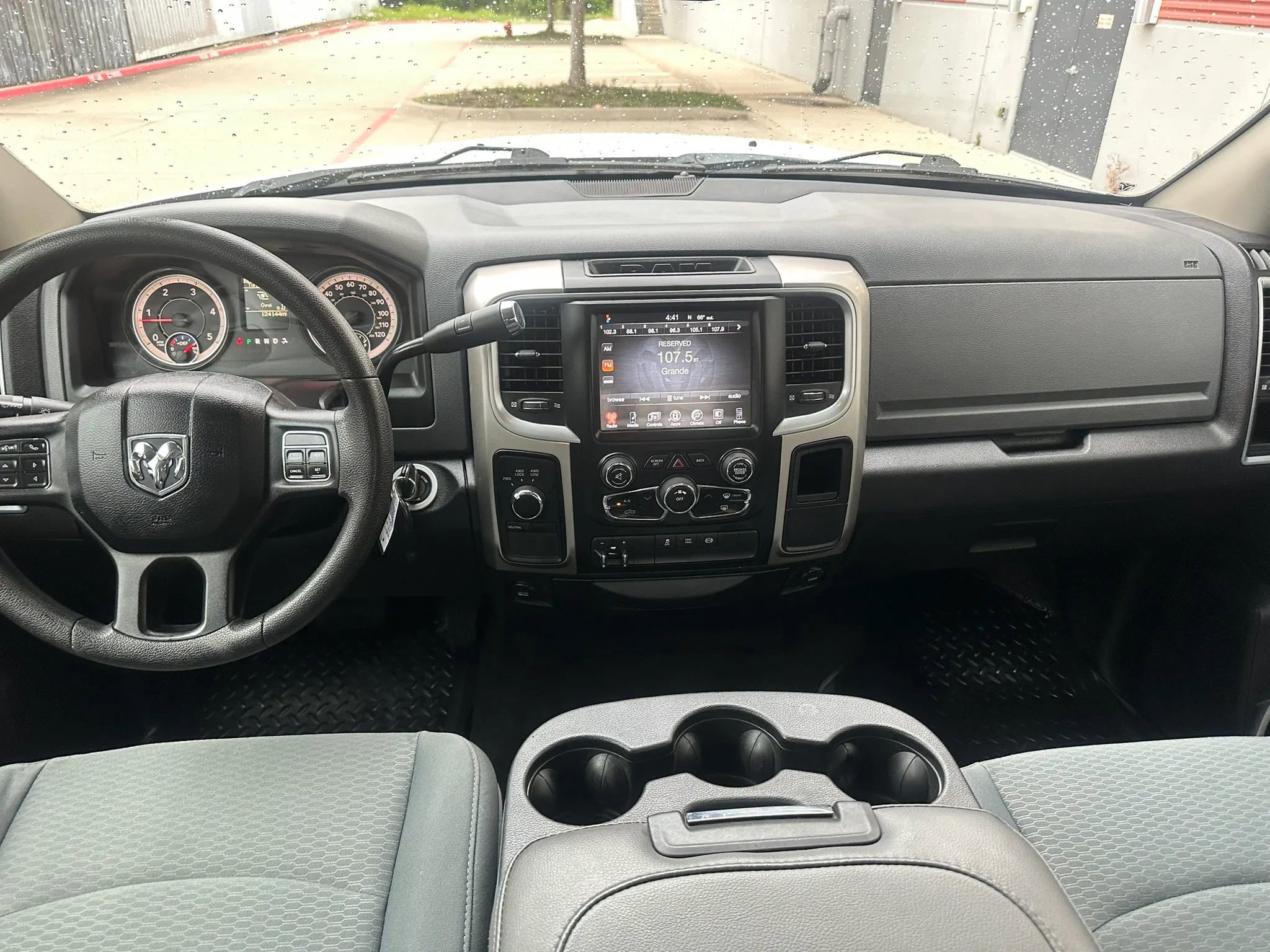 Used 2016 RAM 2500 SLT AWD/4WD image 19
